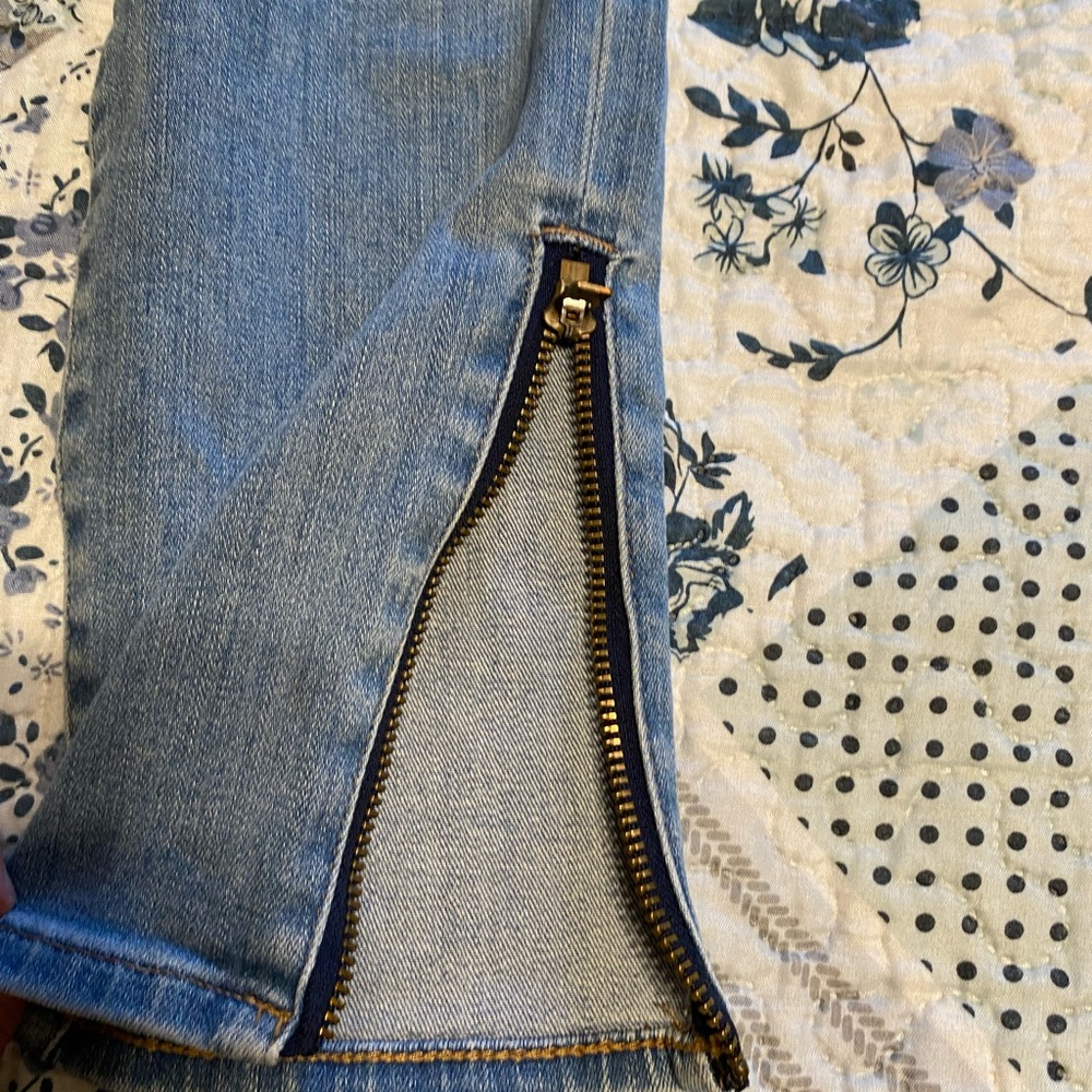 Madewell Skinny Jeans - Picture 3 of 9